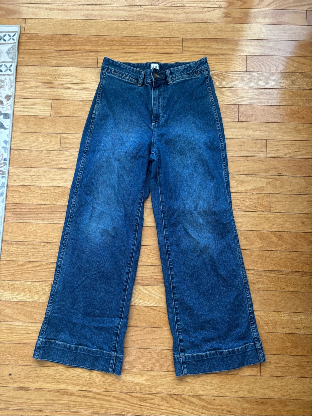 Gap High-Rise Wide-Leg Cropped Jeans in Dark Blue 4/27